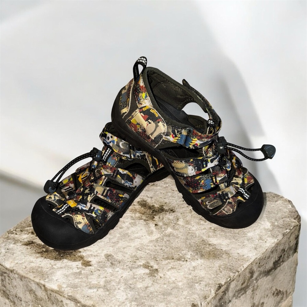 KEEN KIDS Sport Sandals in Multicolor Print Neighbors print